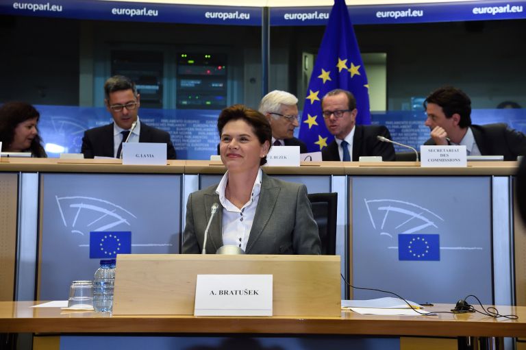 bratusek-euparlament.jpg