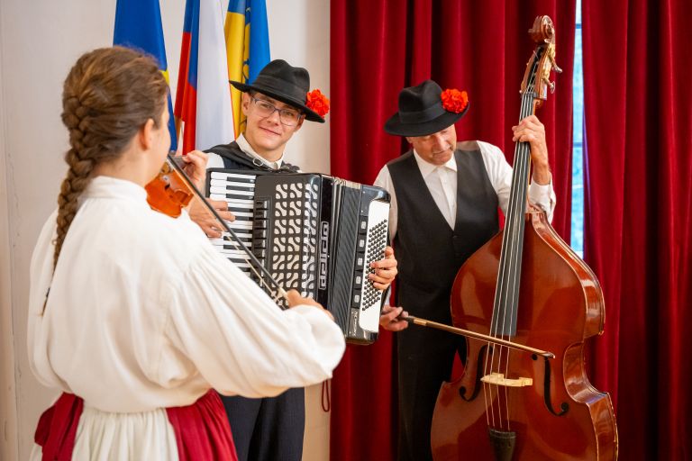 beltinci, folklorni-festival, odprtje, okrogla-miza