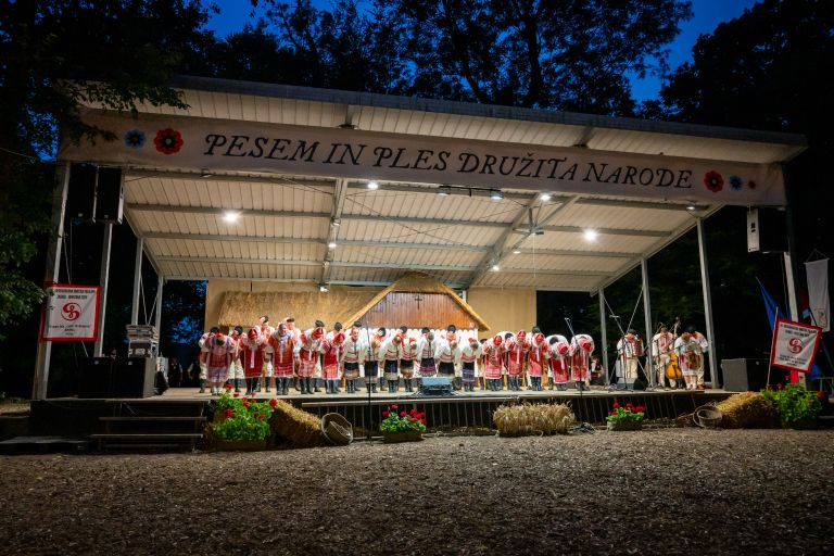 beltinci, folklorni-festival, vecer-tuje-folklore