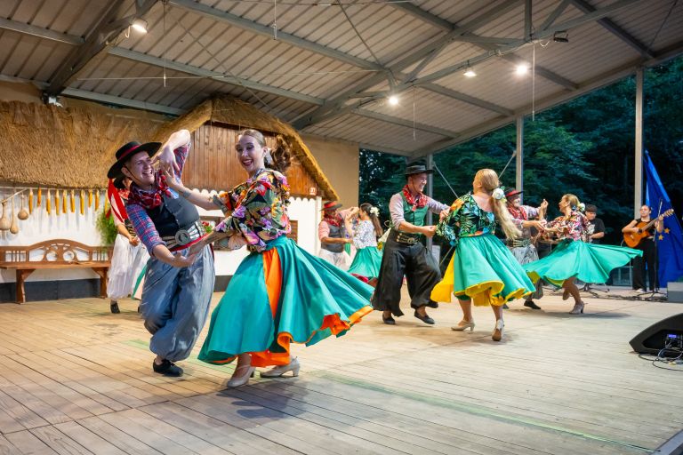 beltinci, folklorni-festival, vecer-tuje-folklore