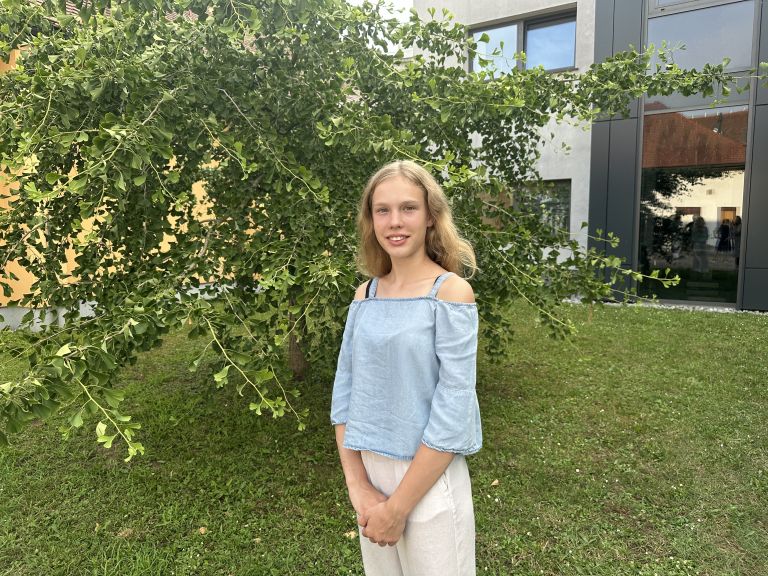 otroci pojejo, veronika pajič