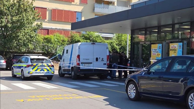 izola, rop, policija