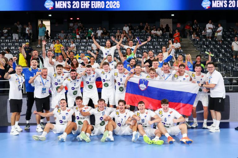 U20 - rokomet slovenija.jpg