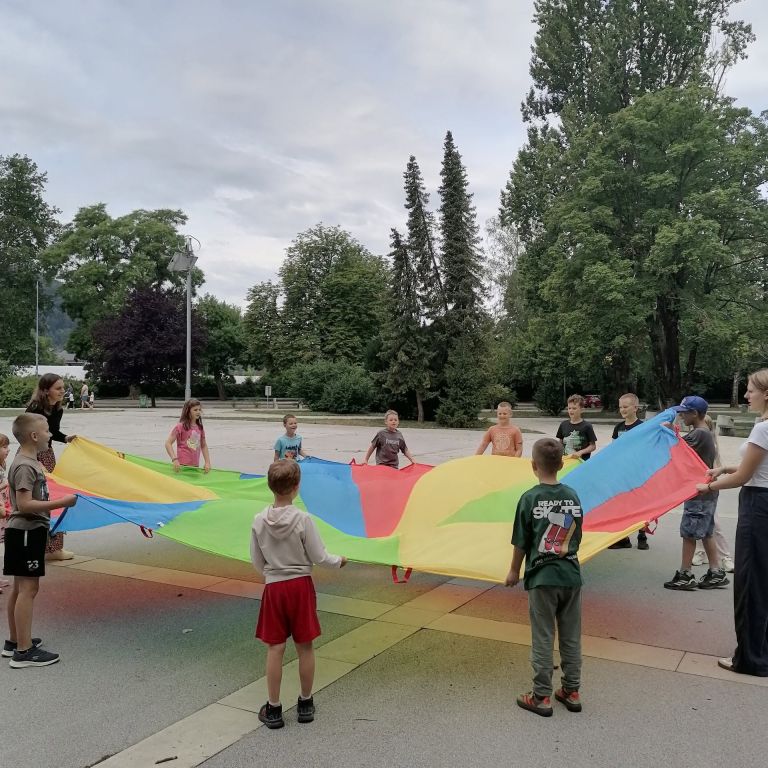 počitniško varstvo Medobčinska zveza prijateljev mladine VE.jpg