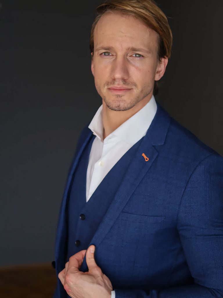 andrei lenart 7.jpg