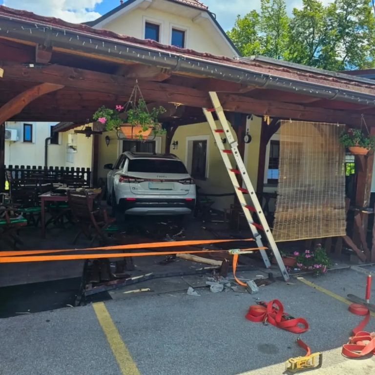 rakek, trk, terasa.jpg