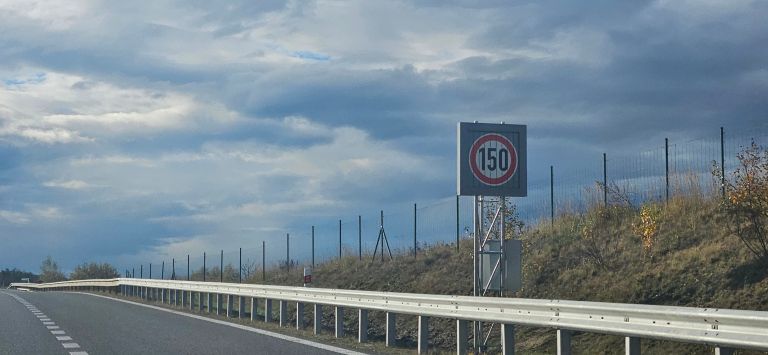 ceska, omejitev, 150, avtocesta