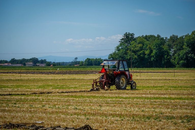 oranje, tekmovanje-v-oranju, krapje, prlekija, kmetijstvo, traktor