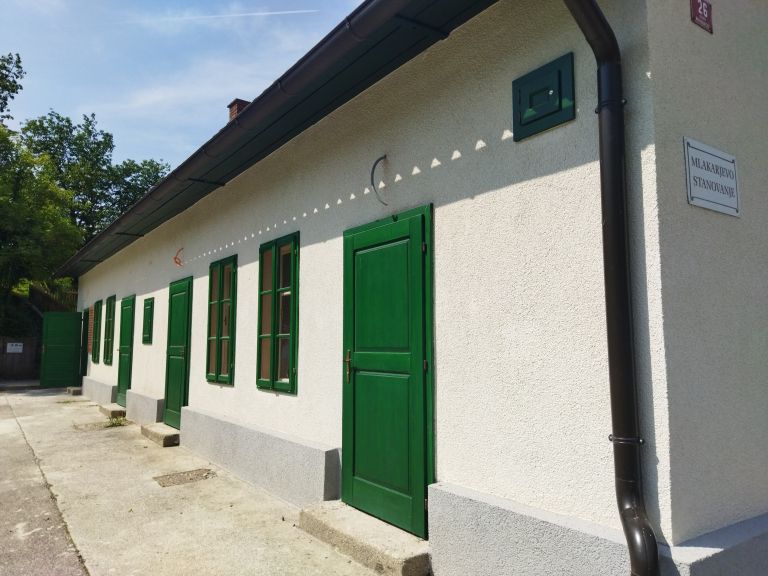 Mlakarjevo stanovanje 1