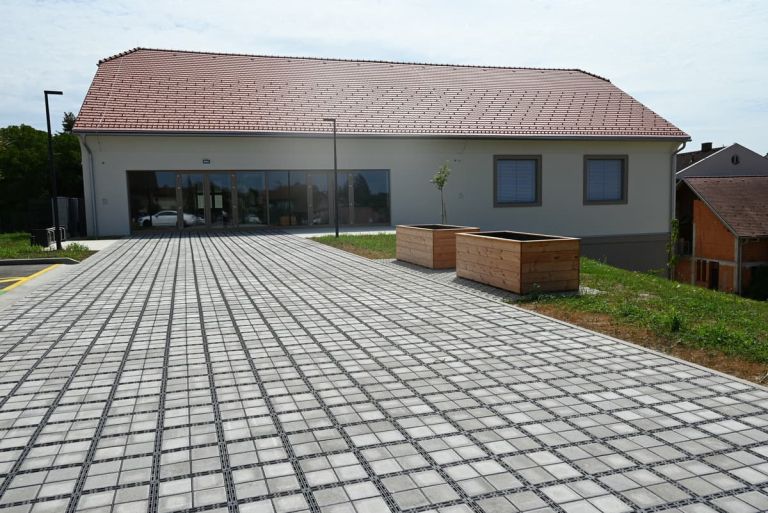 Mestna graba.jpg