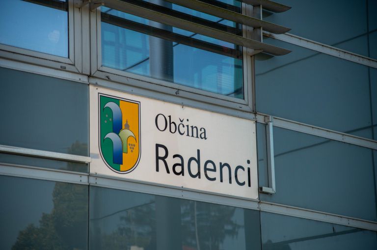 občina-radenci, radenci, radenci-amfiteater, kavarna-v-parku-radenci, simbolična