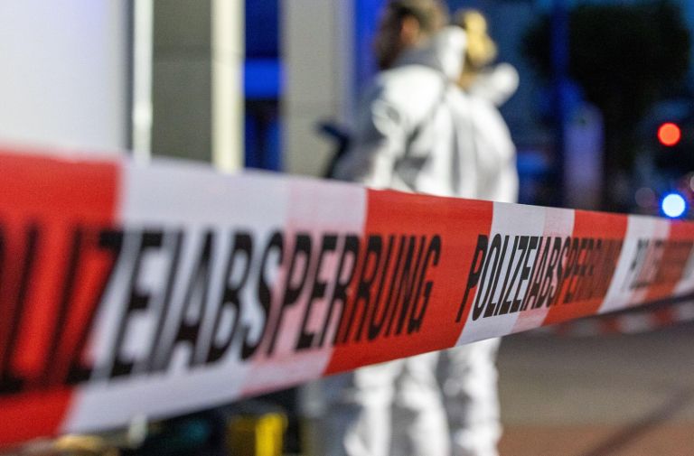 kelkheim, nasilje, nemška policija, trak.jpg