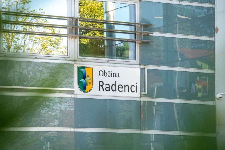 občina-radenci, radenci, radenci-amfiteater, kavarna-v-parku-radenci, simbolična