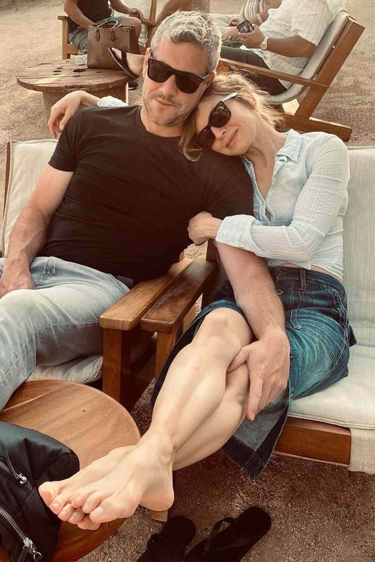 Ant Anstead in Renée Zellweger ... Poročni dokumenti jima očitno niso potrebni.