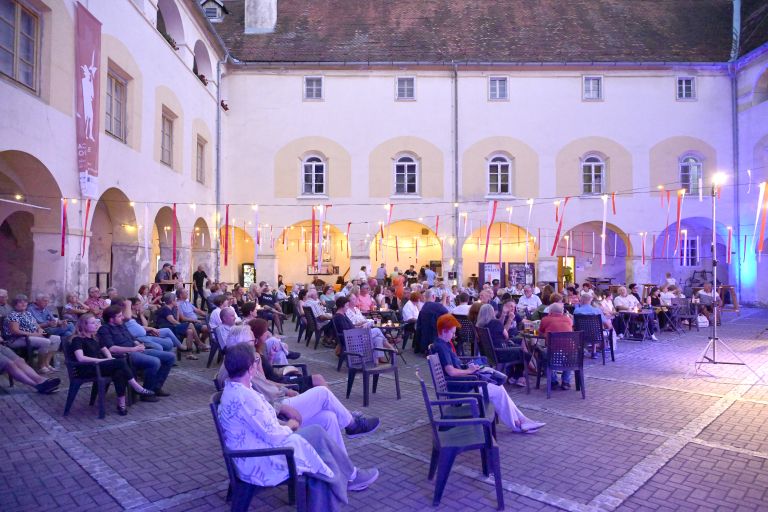 murska-sobota, dušan-čater-na-poti-s-perotom-lovšinom