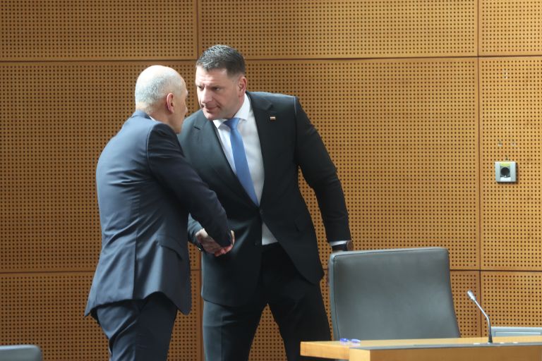 UV jansa stevanovic pl.jpg