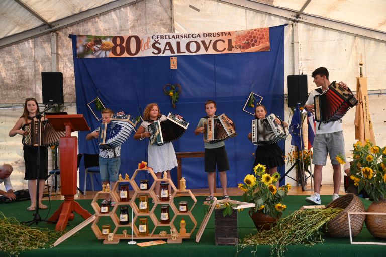 cebelarsko-drustvo-salovci, 80-let