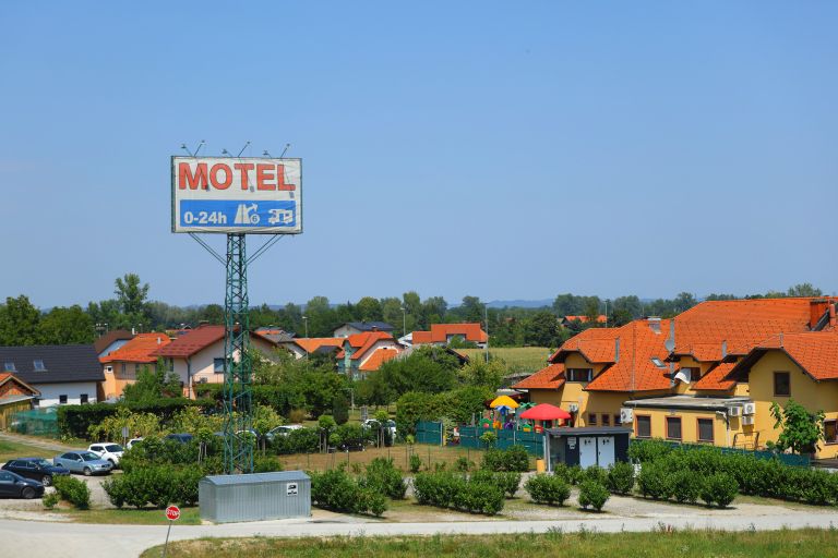 cg_turisti_hrvaska_2.jpg
