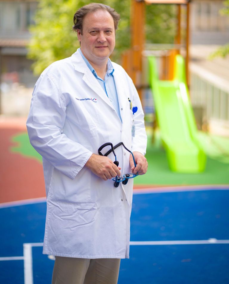 Dr. Janez Vodiškar, otroški srčni kirurg