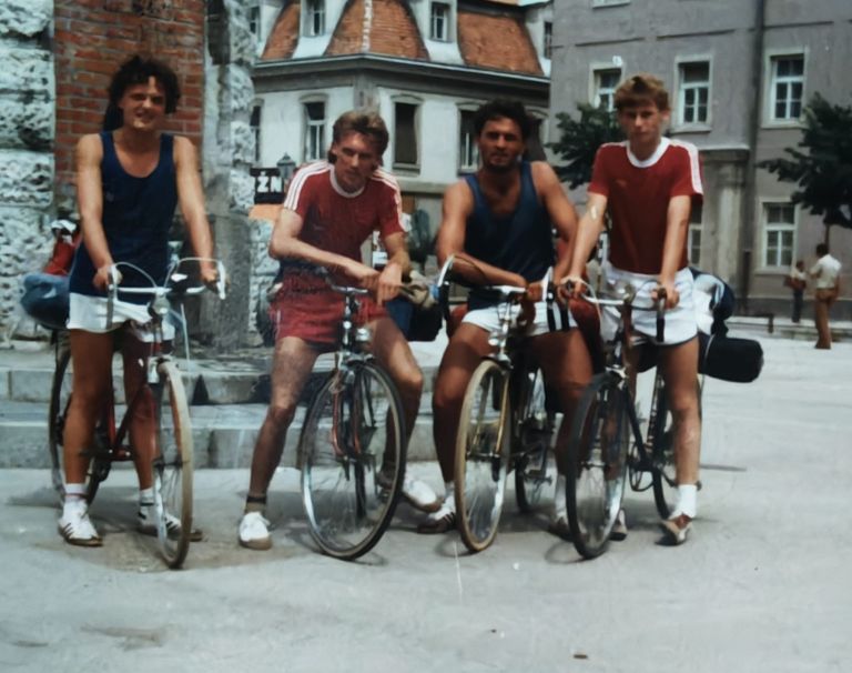 kolesarji, vestnik, 1982