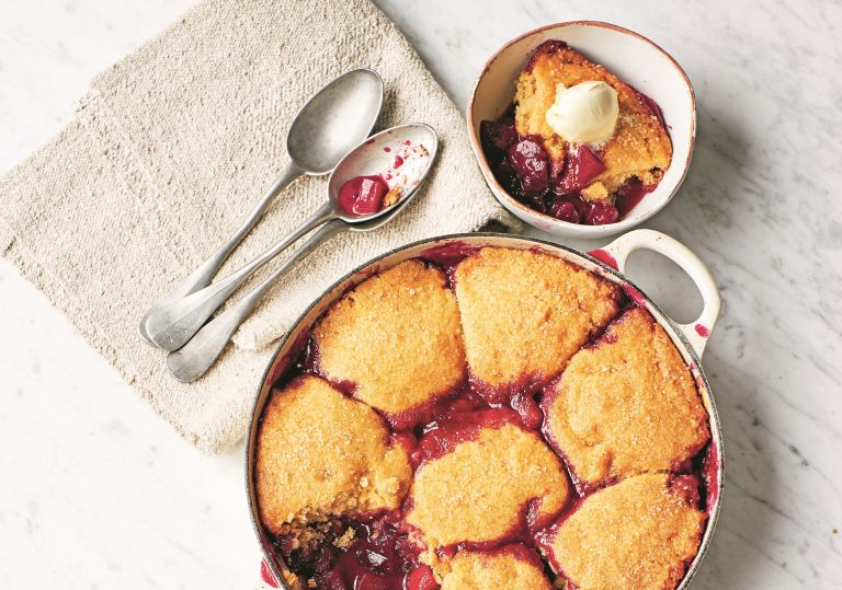 GFO0917-Plum_&_apple_cobbler.jpg