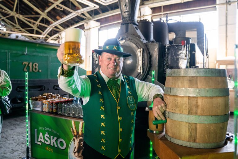 S. Švigelj-pivo.jpg
