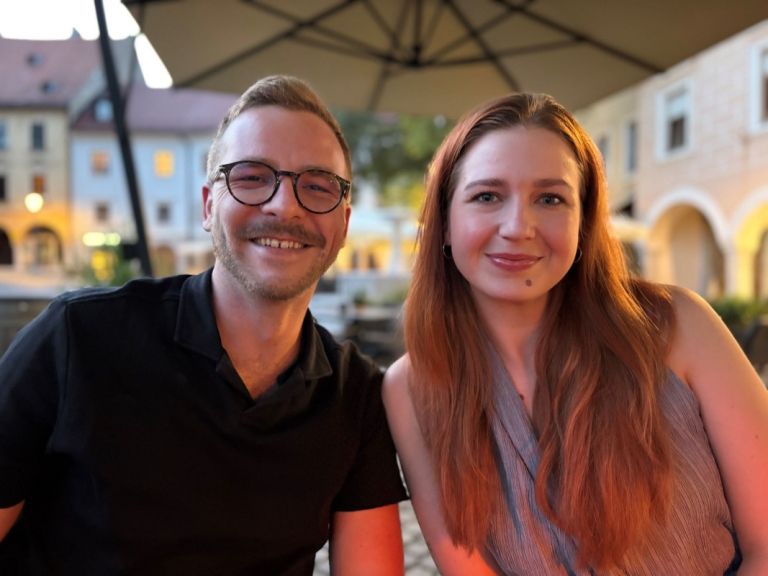 Domen in Martina Bohte, ki ustvarjata izvirno avtorsko glasbo v zasedbi Martina et al., se že šesto leto zapored vračata na hrvaški otok Čiovo pri Trogirju