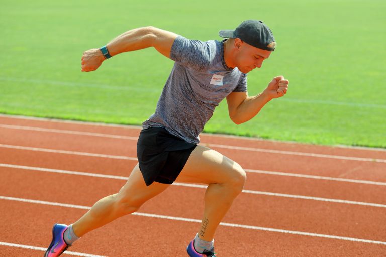cg_atletika_anej_curin_prapotnik.jpg