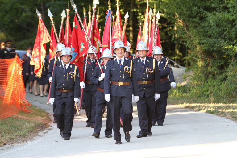 pgd-lukovek-gasilsci, mateja-povhe, vozilo