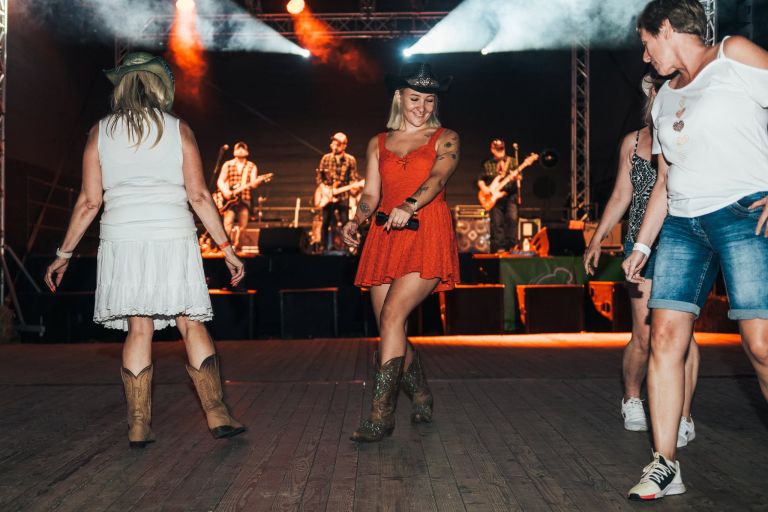 bbq, wild-west-fest-on-fire