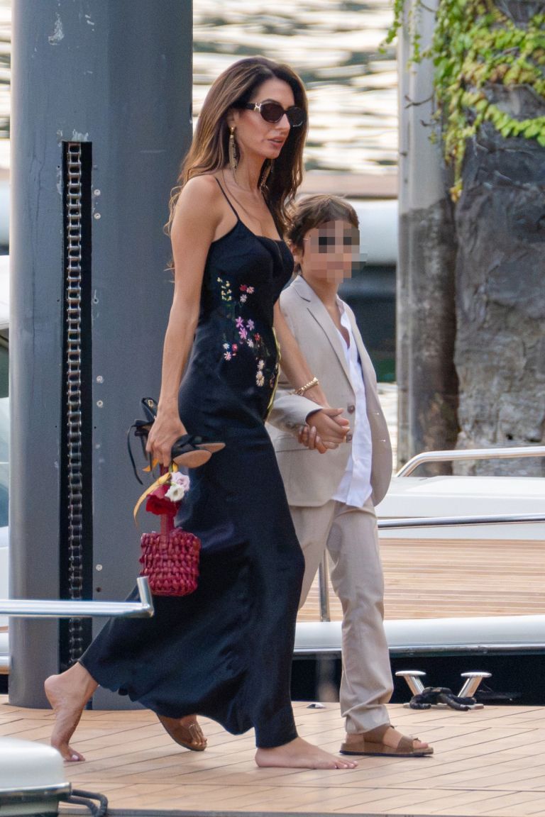 Amal Clooney, sin