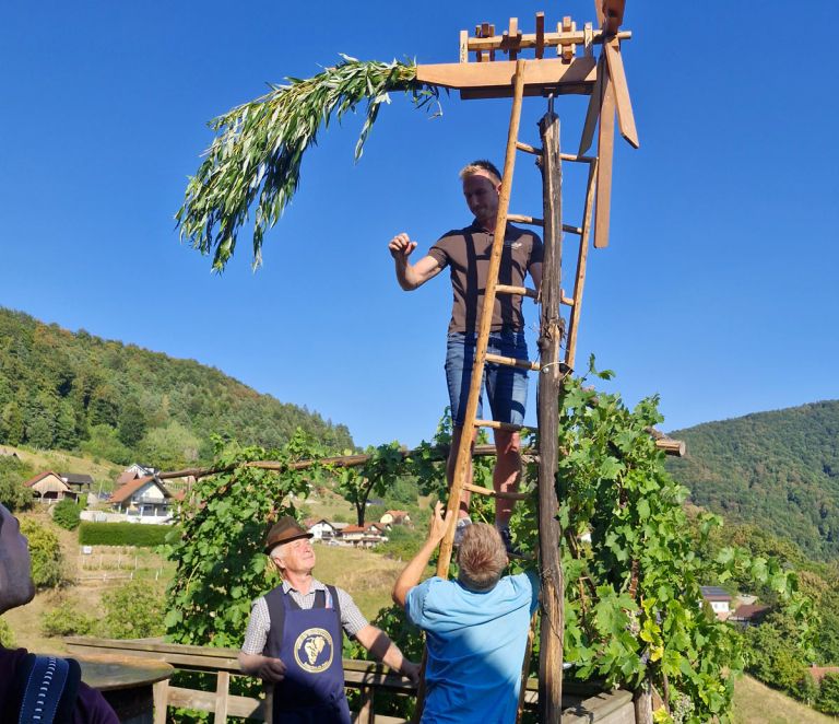 anže-podgoršek--postavitev-klopotca.jpg