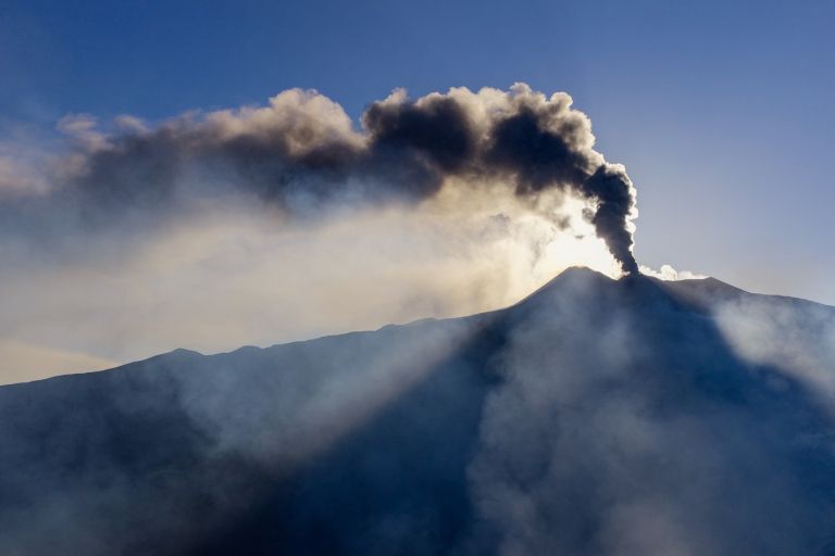 etna, sicilija, letalski-promet, tezave