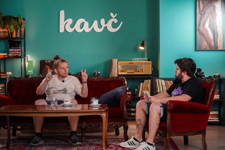 kavc, podcast, sani-zupec, niko-hari