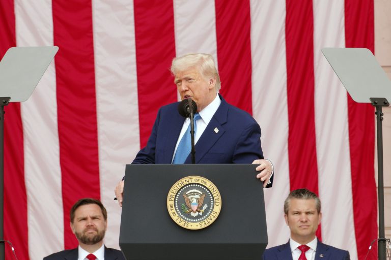 1 trump teleprompter pf.jpg