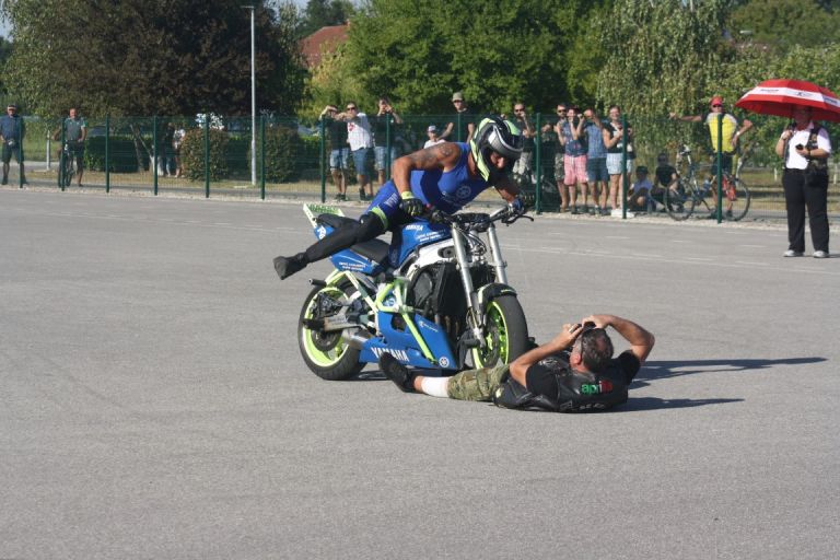 motoristi, skorpijon, stunt-show-dejana-spoljarja