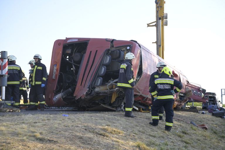 avtobus-nesreca-madzarska
