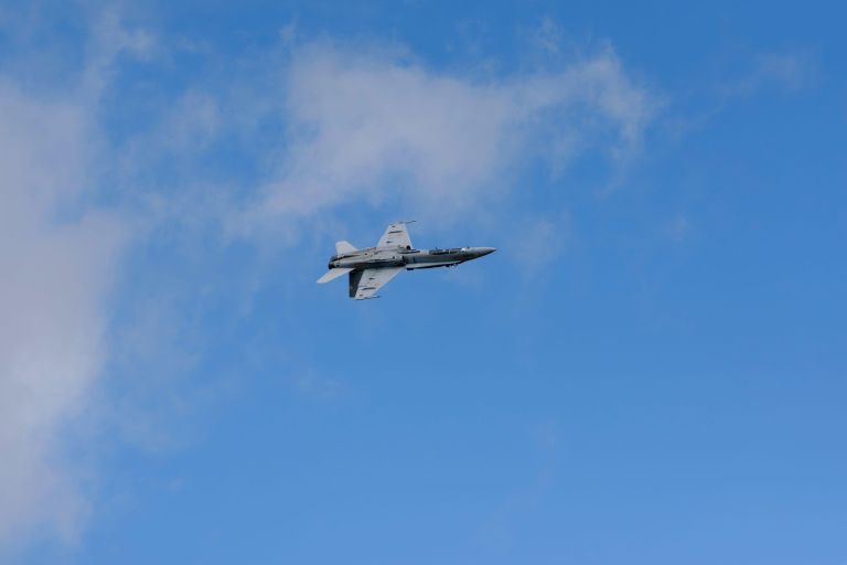 letalo f18.jpg