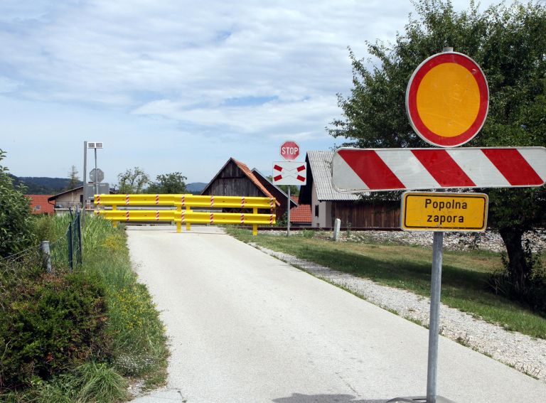 prehod, popolna-zapora, polzela