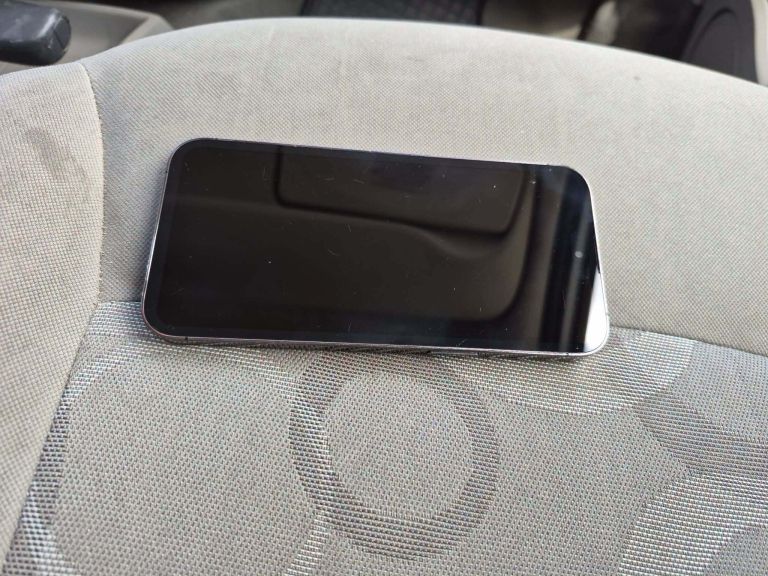 najden-telefon, iphone