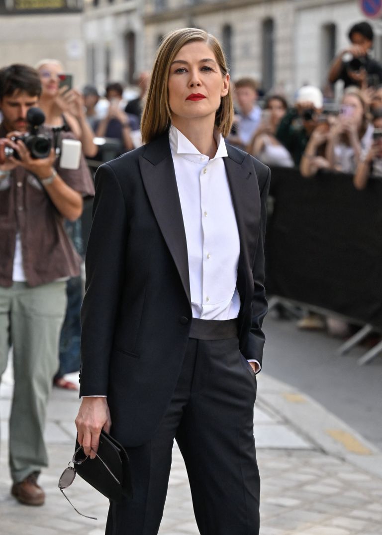 rosamund pike.jpg