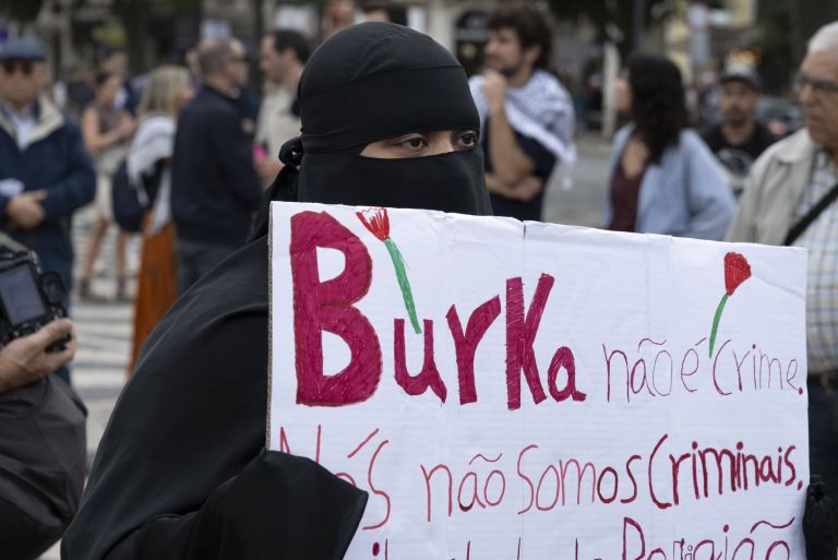 burka, portugalska