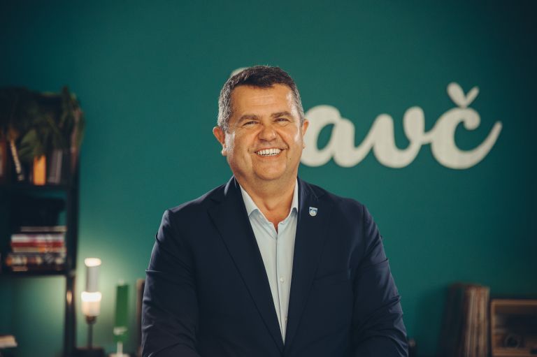 janez-magyar, župan-občina-lendava, kavč, podkast