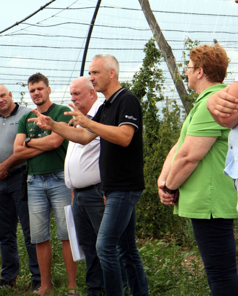 janez-cigler-kralj, hmeljarji, hmelj, terenski-obisk