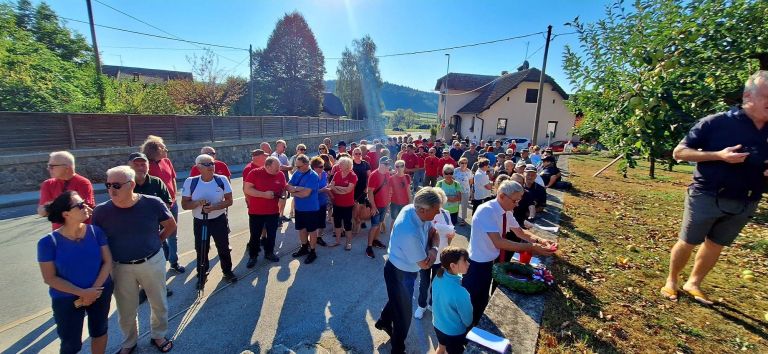 slovesnost-v-spomin-na-16-talcev-iz-podhoste, meniske-vasi-in-loske-vasi