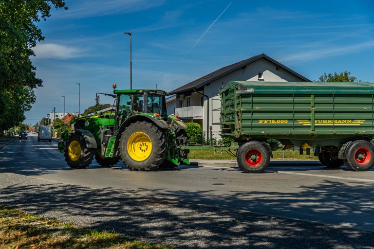 traktor, murska-sobota, traktor-john-deere