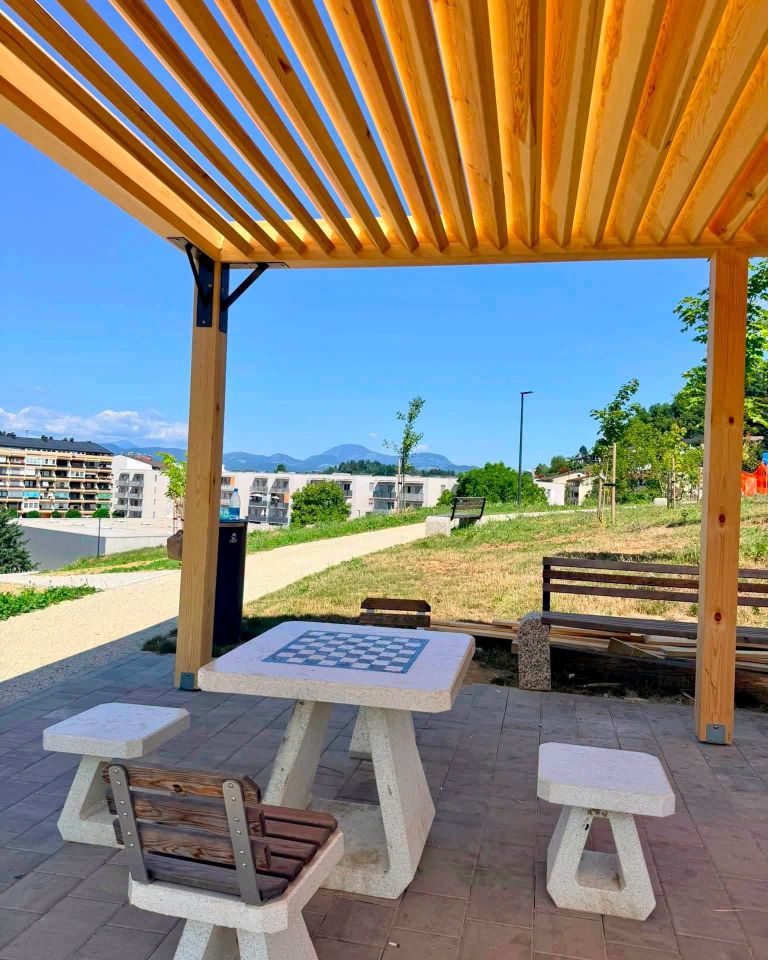 večgeneracijski park.jpg
