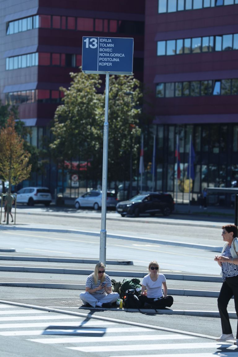nadomestna avtobuska postaja ljubljana.jpg