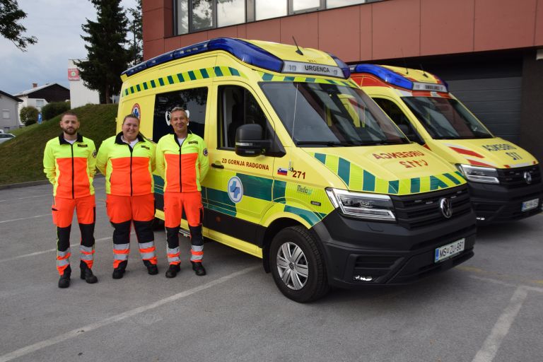 zdravstveni-dom-gornja-radgona, nujna-medicinska-pomoč, reševalci, 112, simbolična, rešilec