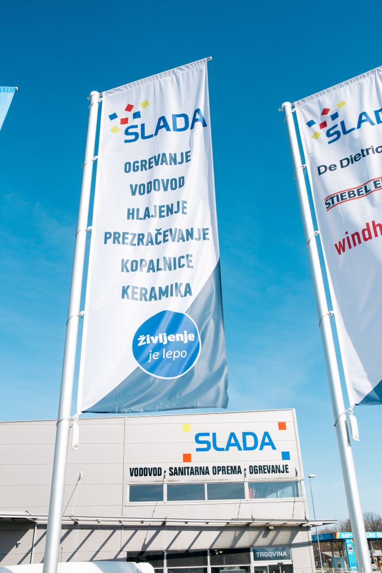 slada zastave.jpg